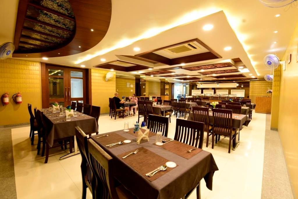 Hotel Jataka Inn Bodh Gaya Exterior foto